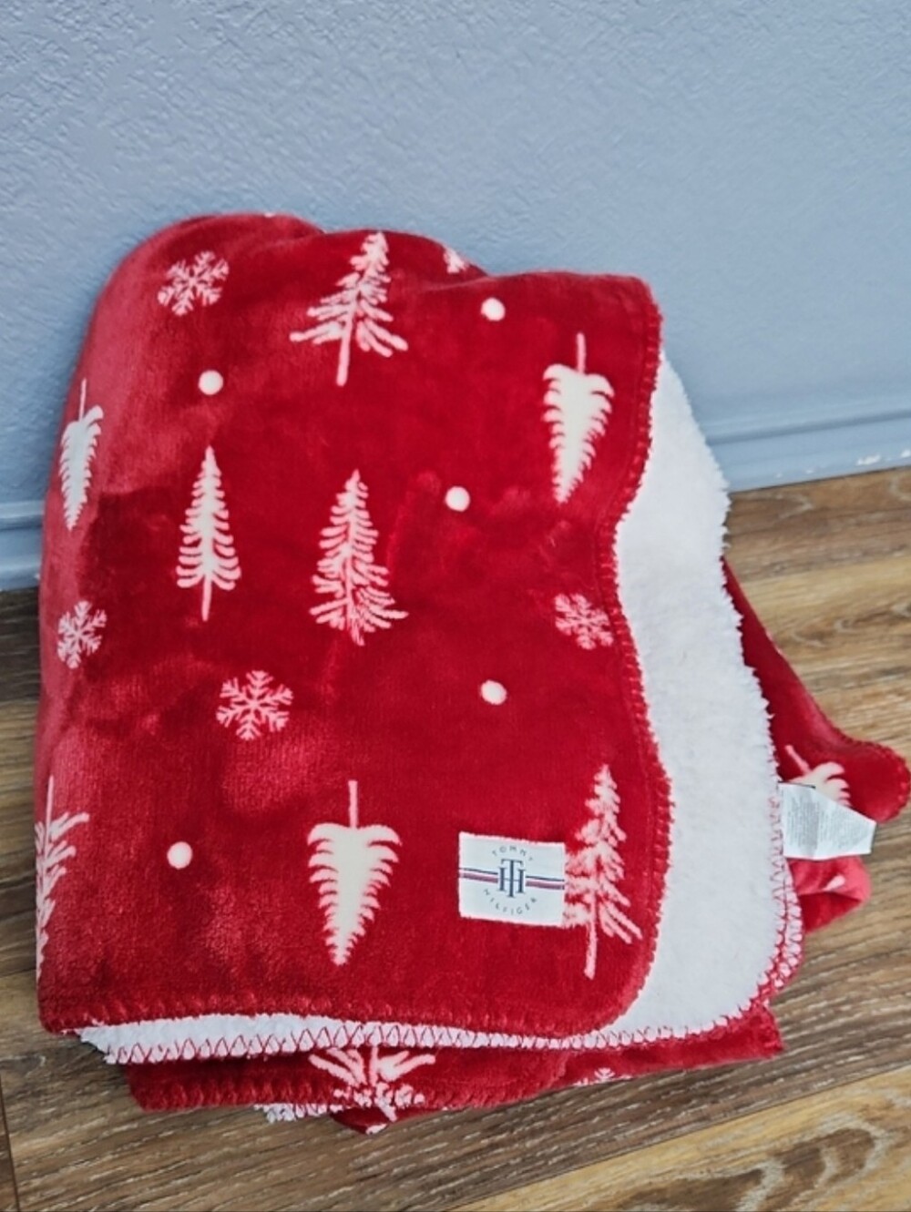 Tommy Hilfiger Red White Trees Christmas Sherpa Throw Blanket